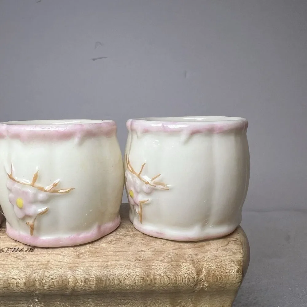 4 BELLEEK THORN NAPKIN RINGS 1.25
